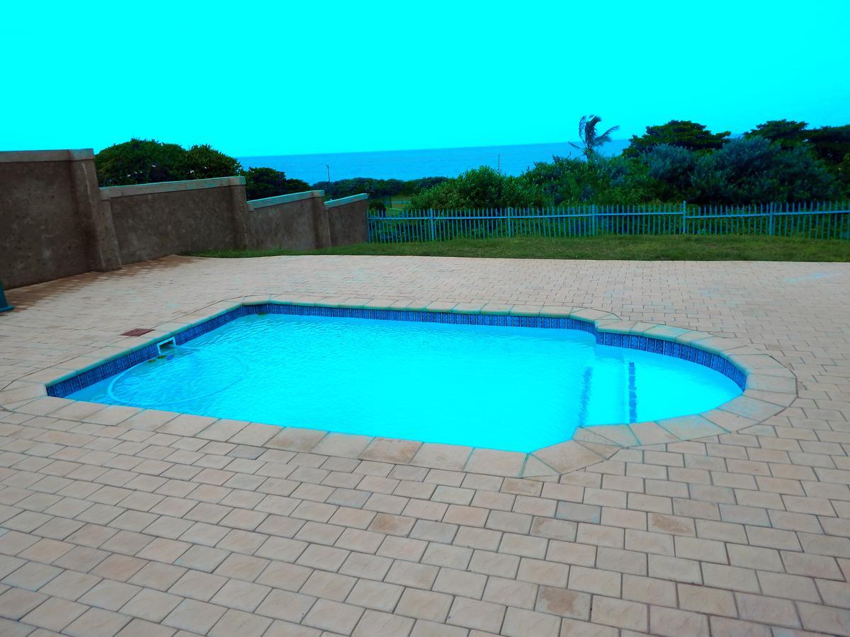 The Whitehouse Hotel Port Shepstone Exterior photo