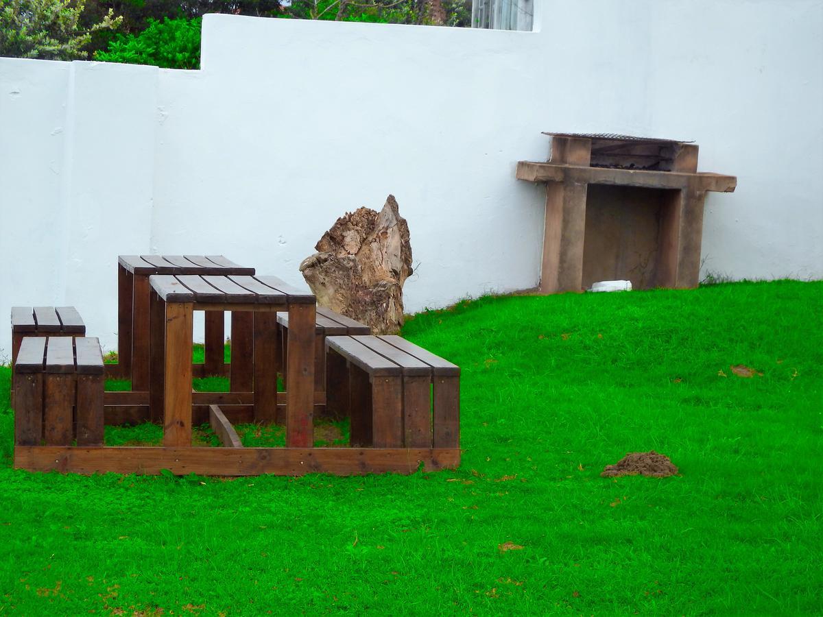 The Whitehouse Hotel Port Shepstone Exterior photo